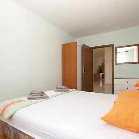 Fuer 4 Personen Ca 46 Qm In Fazana, Istrien Istrische Riviera Apartment *
