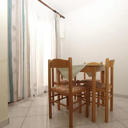 Apartment Fuer 4 Personen Ca 46 Qm In Fazana, Istrien Istrische Riviera Fazana